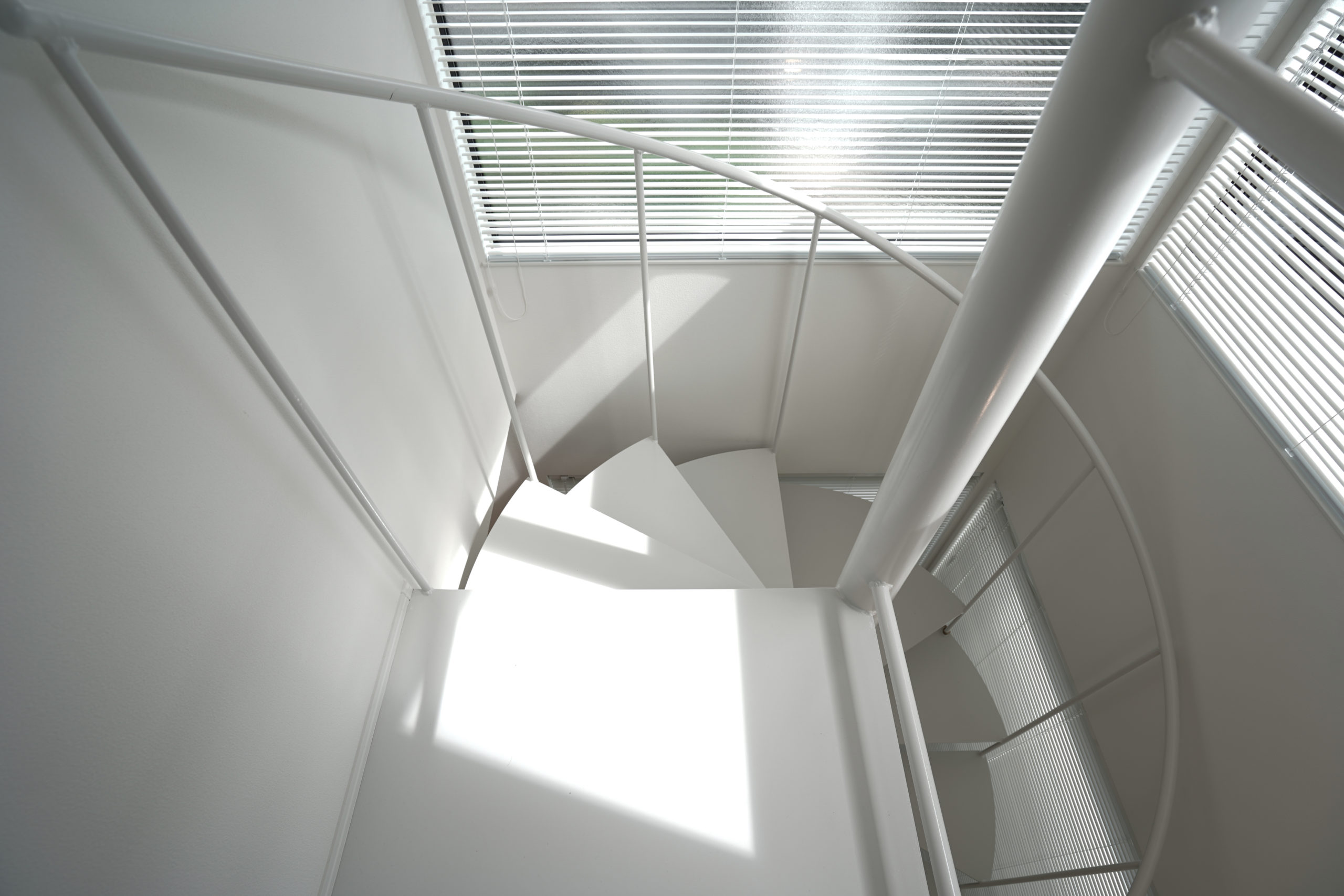 敷地25坪の可能性が広がる、芸術的な空間