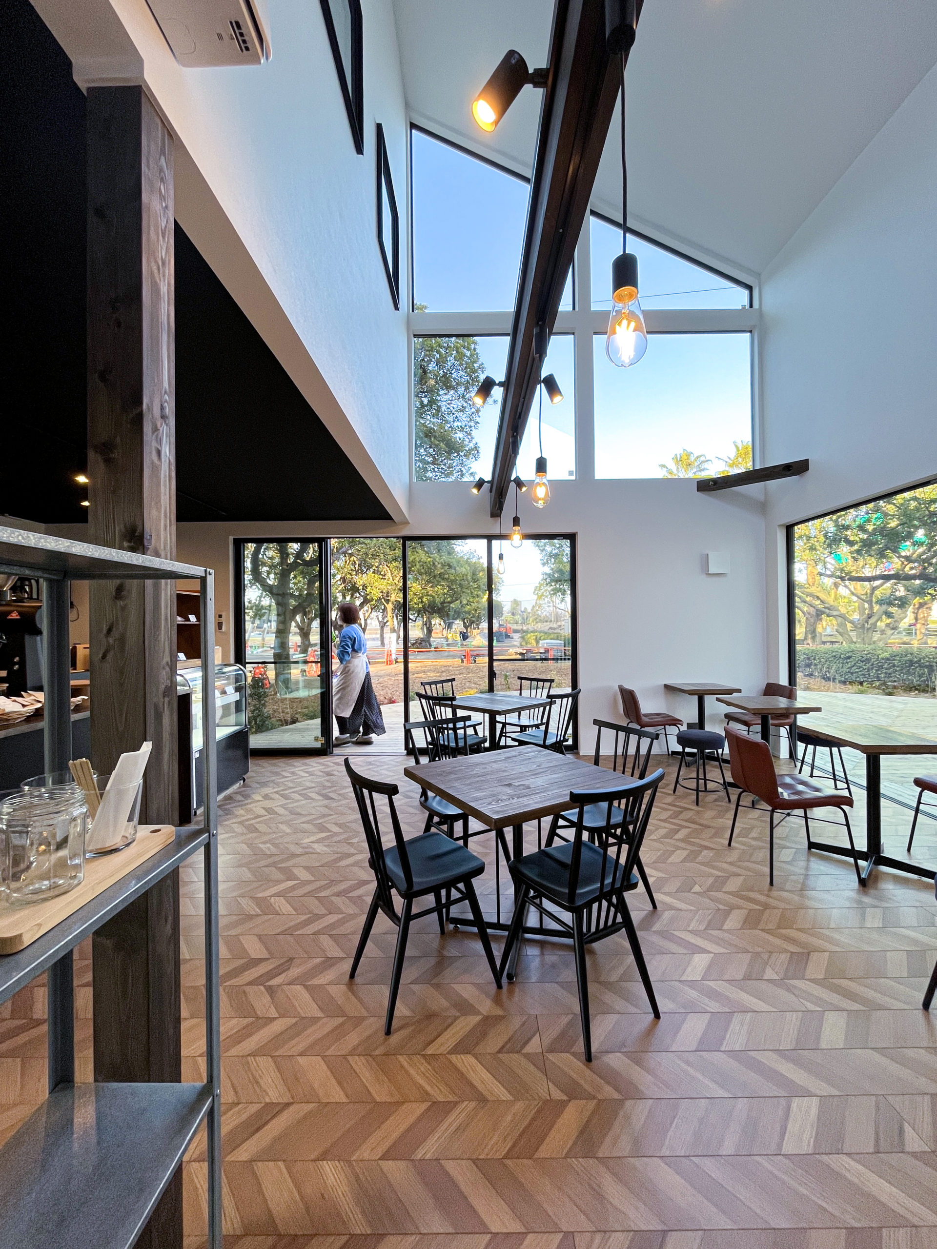 新感覚！住宅展示型カフェハウス。公園内に家づくり体験できる場所を。