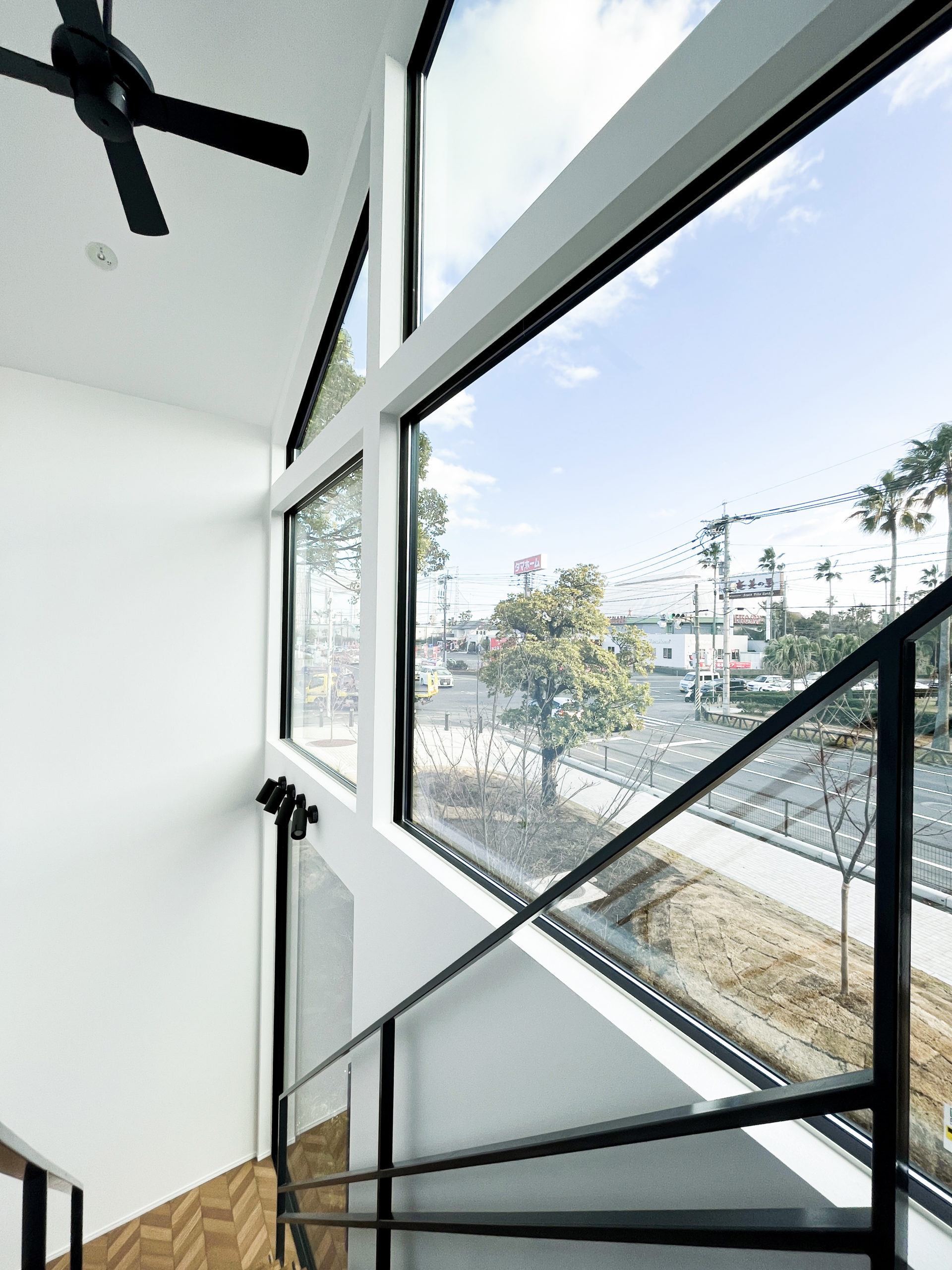 新感覚！住宅展示型カフェハウス。公園内に家づくり体験できる場所を。