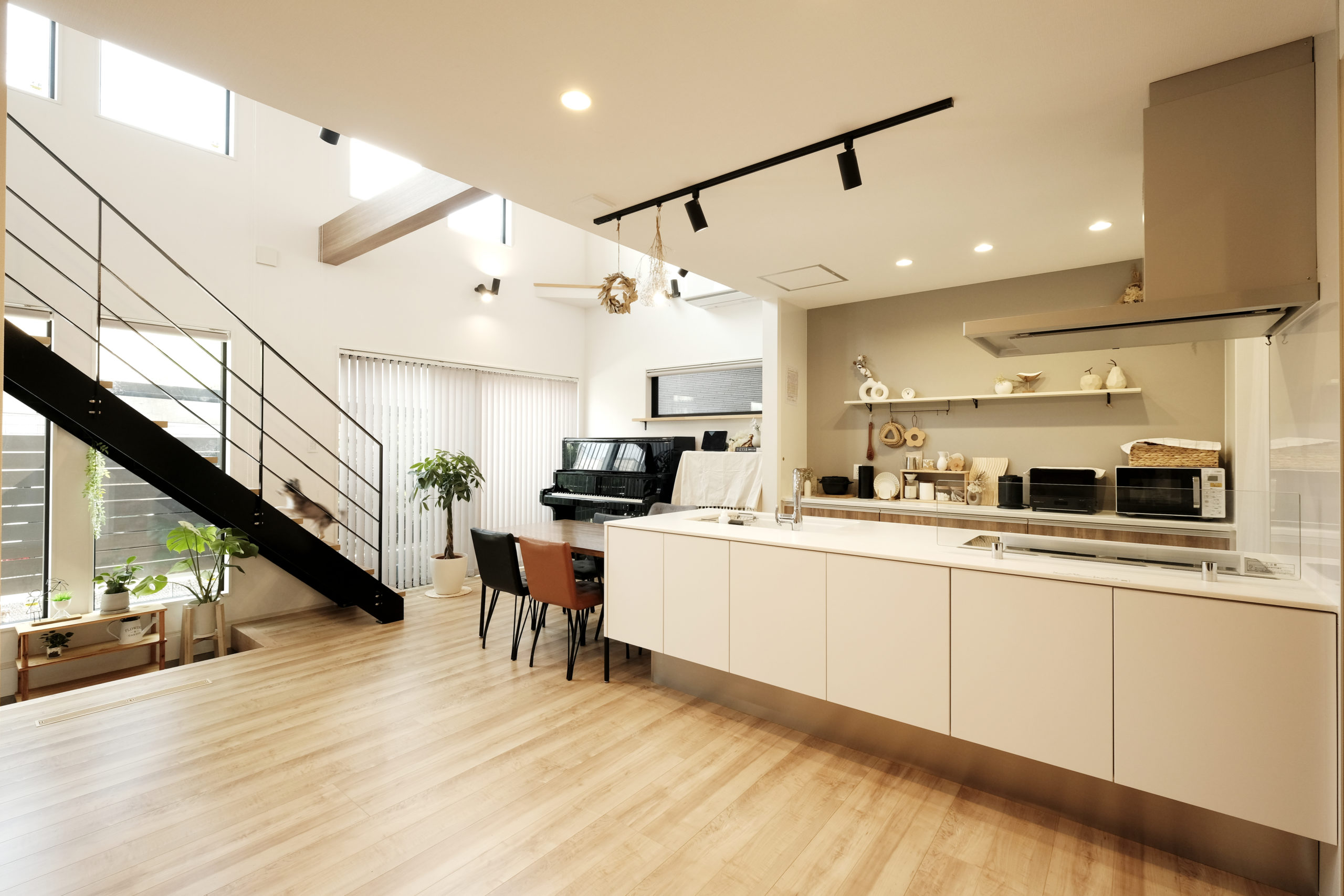 GRAND VISTA<br>【圧倒的な高性能×適正価格の注文住宅】