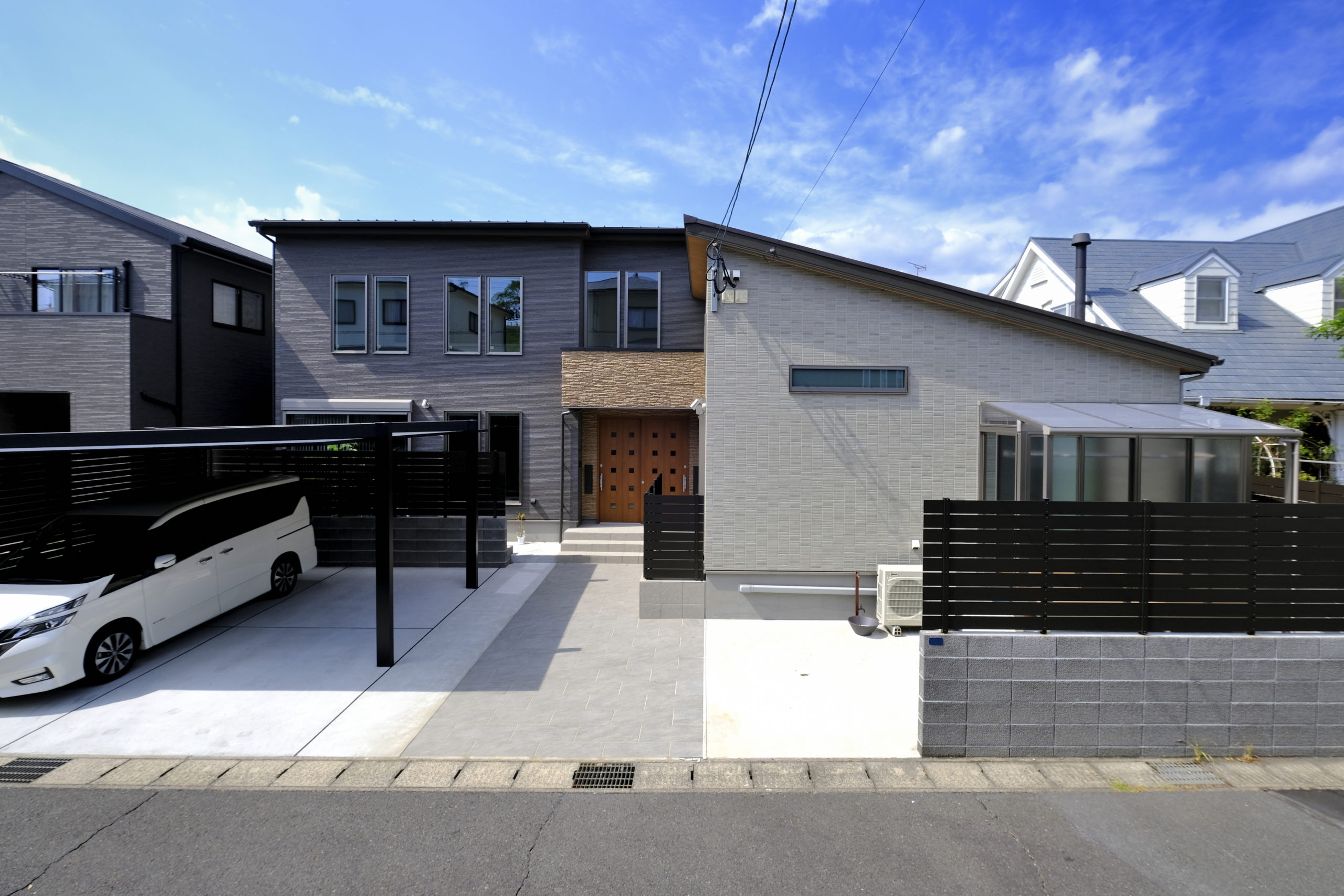 ほどよい距離感で緩やかに家族をつなぐ二世帯住宅