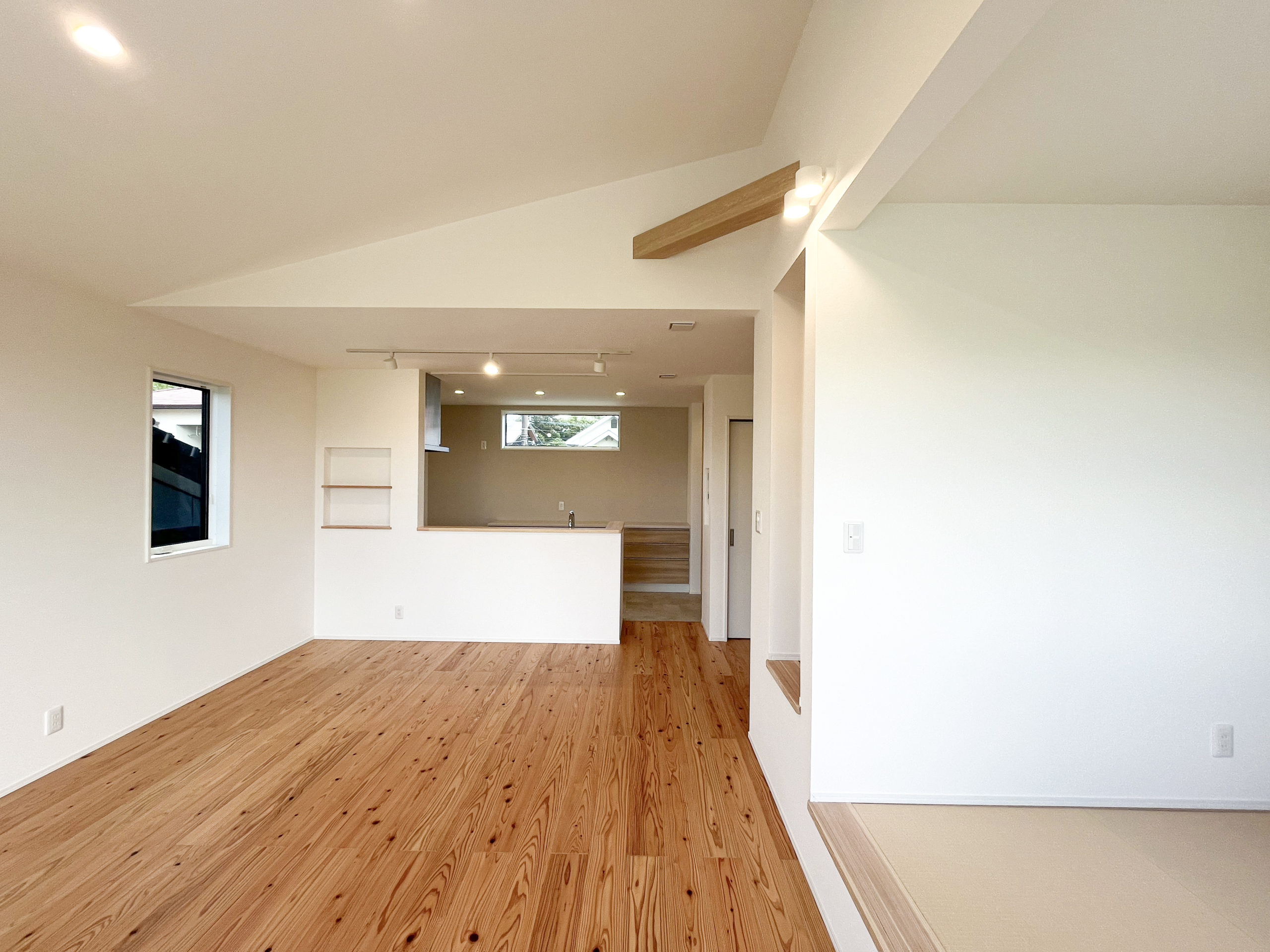 この家だけの景色を。住宅密集地におすすめの2階リビングの家