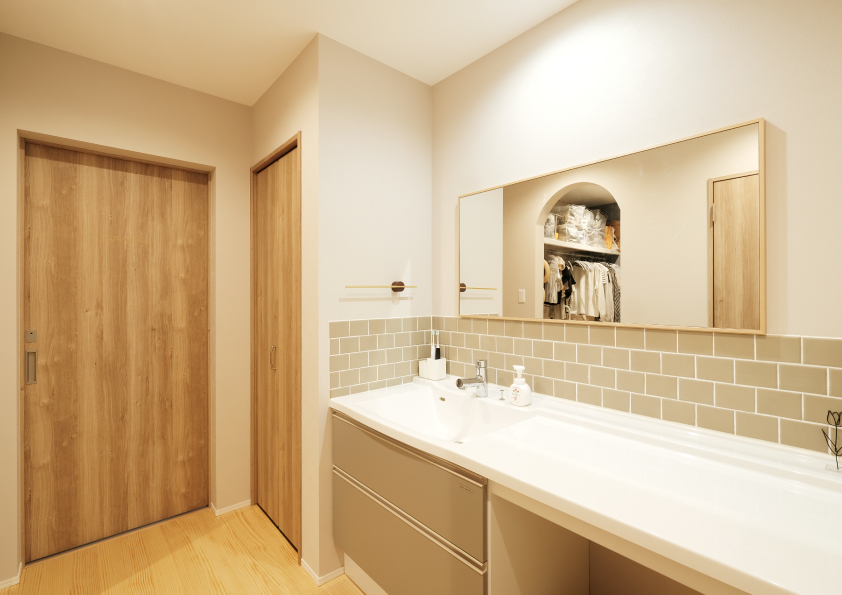 毎日を快適にする“2WAY動線”とヌックのある子育ての家。